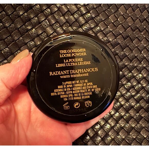 Kevyn Aucoin  NWTIB - The Gossamer Loose Powder/Radiant Diaphanous  Full Size - Picture 9 of 12